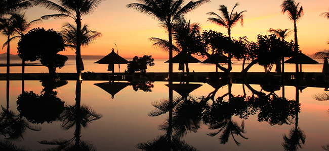 Bali Urlaub Sonnenuntergang Palmen strand